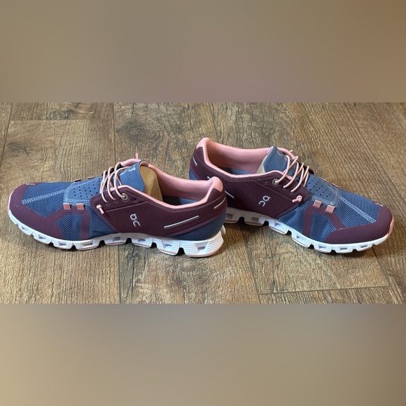 On Cloud Women's Running Shoes Mulberry/Velvet Women Sz 8.5 - Picture 5 of 8